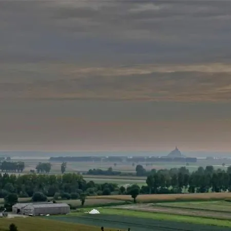 Mont Saint Michel بيت للعطل *